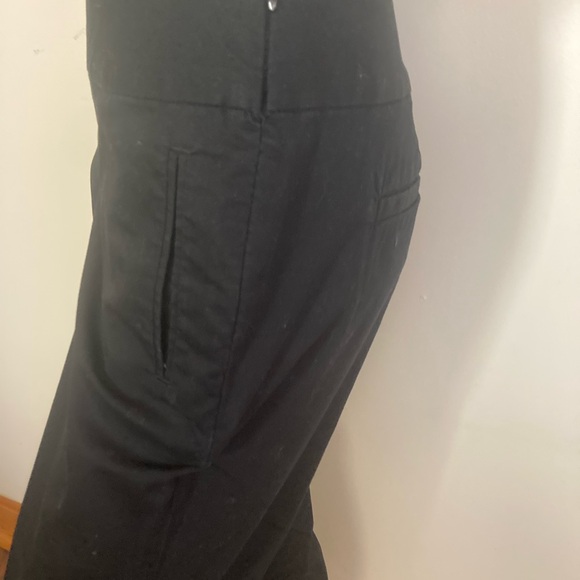 Women's Black Capris Pants
Item# TScpc15 - Picture 4 of 6